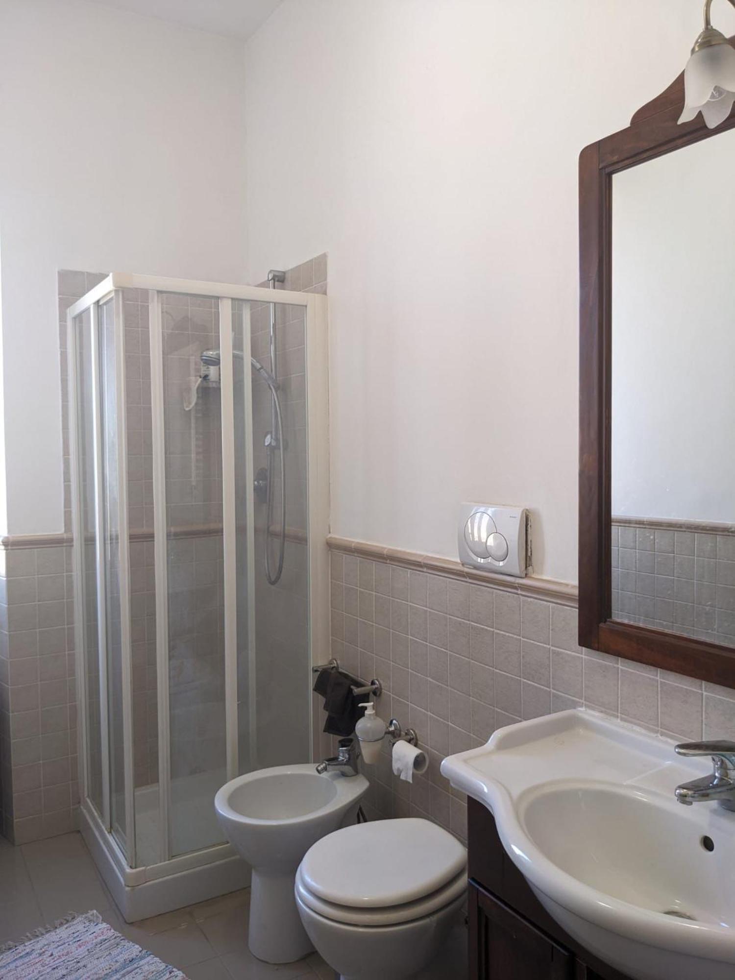 Holiday Colosseum Rome Bed and Breakfast Buitenkant foto