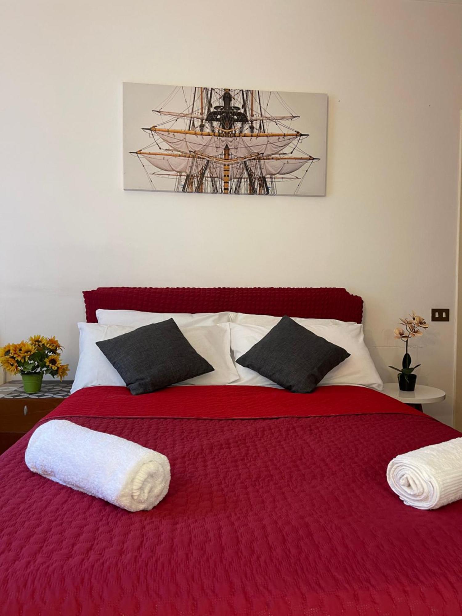 Holiday Colosseum Rome Bed and Breakfast Buitenkant foto