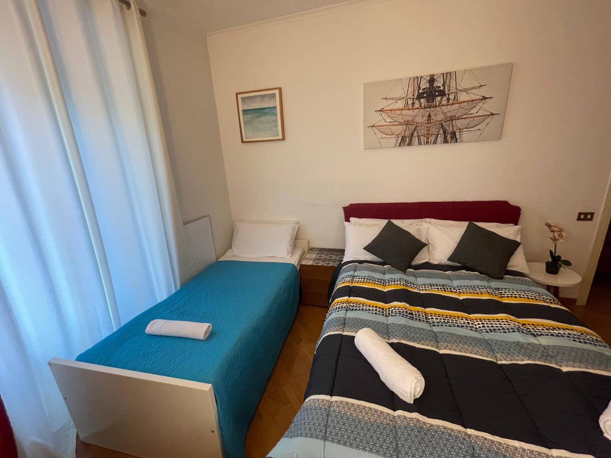 Holiday Colosseum Rome Bed and Breakfast Buitenkant foto
