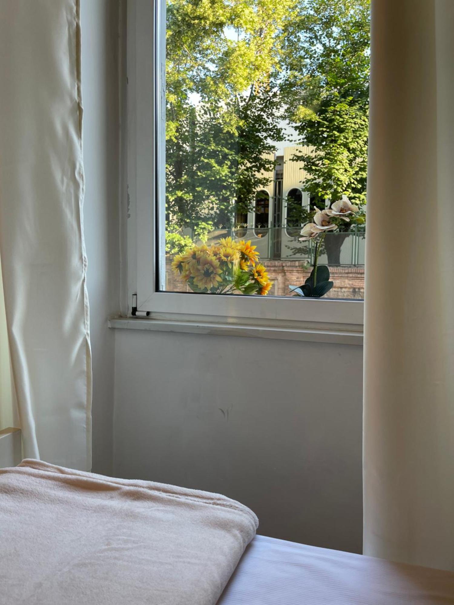 Holiday Colosseum Rome Bed and Breakfast Buitenkant foto